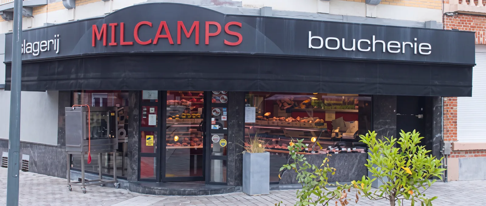 Façade de la Boucherie Milcamps, avenue Milcamps 111 à Schaerbeek